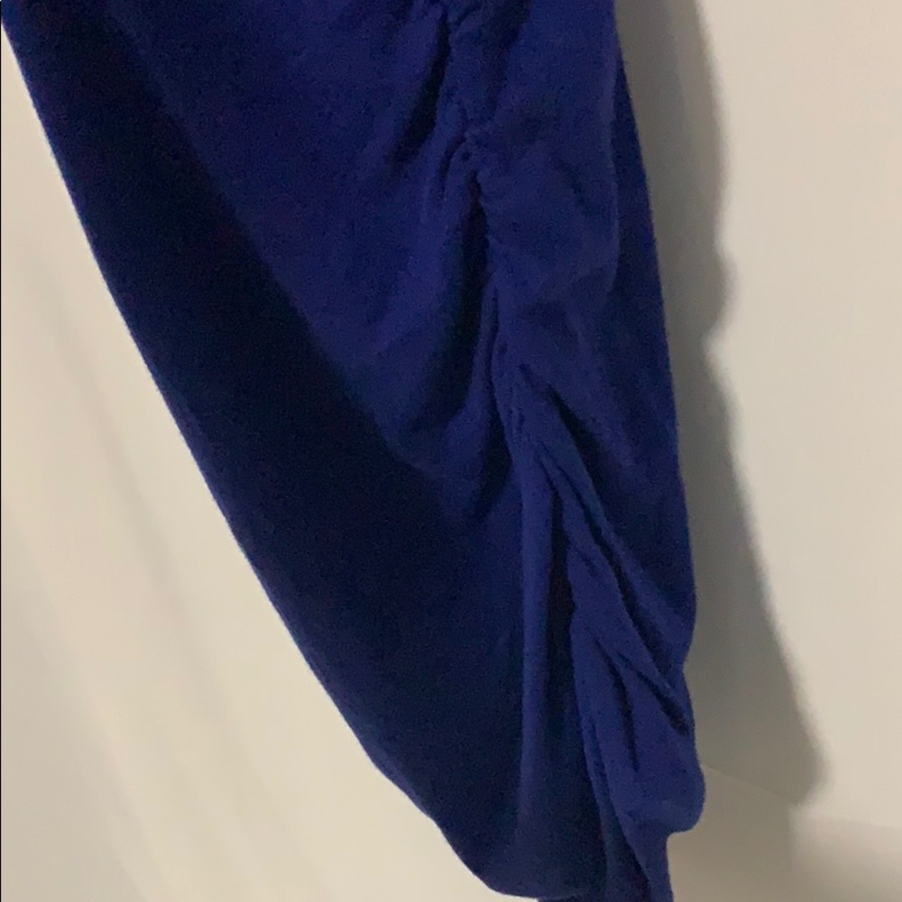 Express Ruched Sides Top - Picture 5 of 5